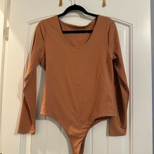 Nuuds original scoop neck bodysuit XL clay